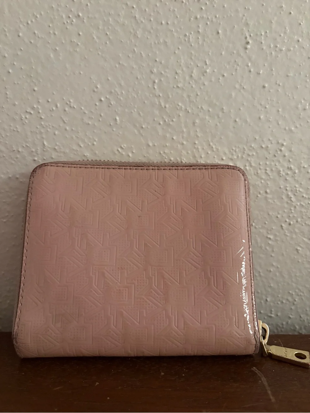 Dkny compact wallet